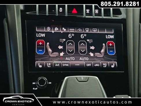 Used 2022 Lamborghini Urus AWD/4WD image 44