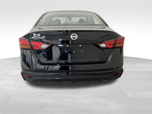 Used 2022 Nissan Altima 2.5 S image 4