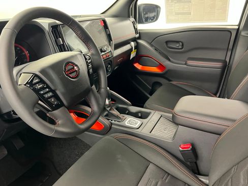 New 2026 Nissan Frontier PRO-4X w/ Pro-4x Convenience Package image 15
