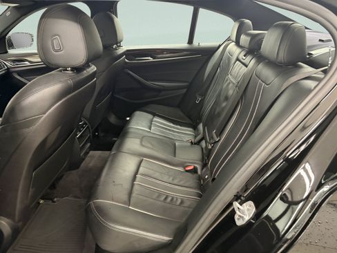 Used 2018 BMW 530i xDrive AWD/4WD image 14