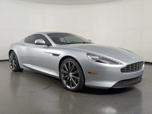 Used 2015 Aston Martin DB9 Coupe RWD image 2