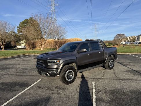 Used 2021 RAM 1500 TRX w/ TRX Lanuch Edition image 27