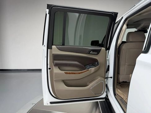 Used 2017 Chevrolet Suburban Premier AWD/4WD image 20