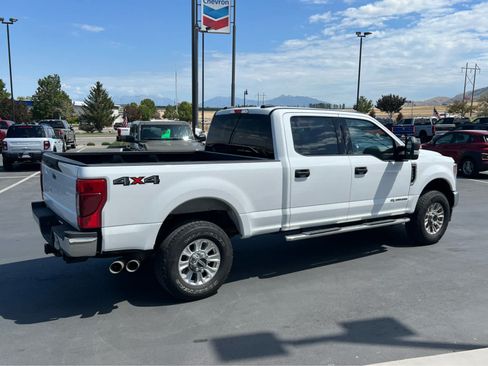 Used 2022 Ford F350 XLT AWD/4WD image 7