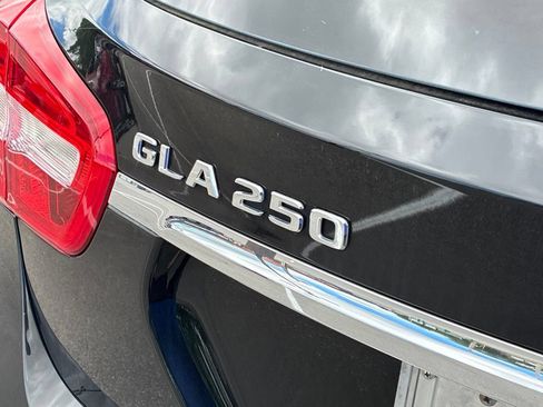 Used 2019 Mercedes-Benz GLA 250 4MATIC image 42
