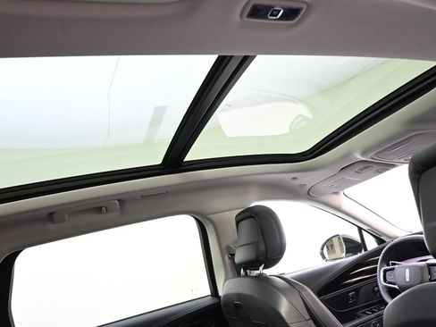 New 2026 Lincoln Nautilus Reserve AWD/4WD image 17