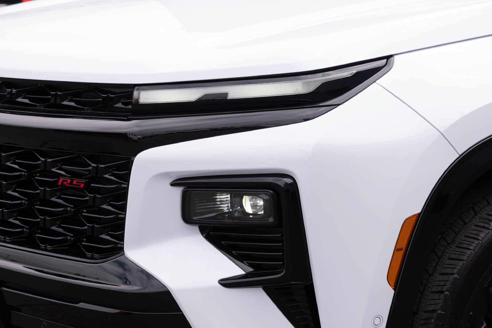 New 2026 Chevrolet Traverse RS w/ LPO, Floor Liner Package AWD/4WD image 22