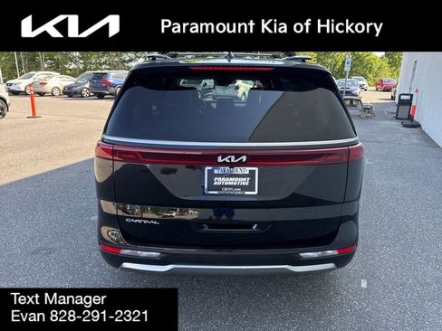 Used 2024 Kia Carnival SX FWD image 6