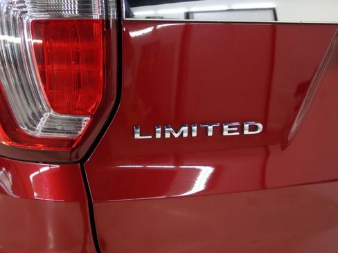 Used 2018 Ford Explorer Limited AWD/4WD image 11