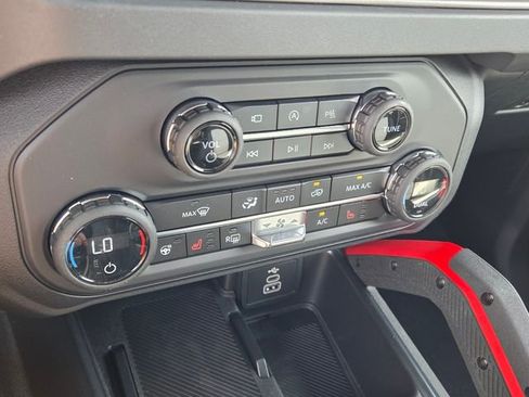 New 2026 Ford Bronco Outer Banks image 23