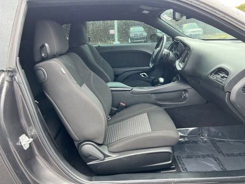 Used 2020 Dodge Challenger SXT w/ Blacktop Package RWD image 9