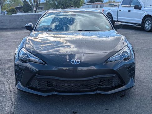 Used 2019 Toyota 86 RWD image 10