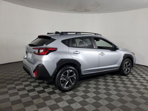 Used 2025 Subaru Crosstrek 2.0i Premium AWD/4WD image 4