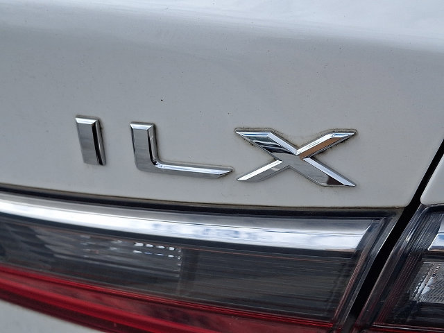 Used 2020 Acura ILX w/ Premium Package FWD image 11