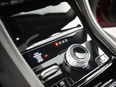 Used 2023 Jeep Grand Cherokee 4WD 4xe w/ Luxury Tech Group II image 35