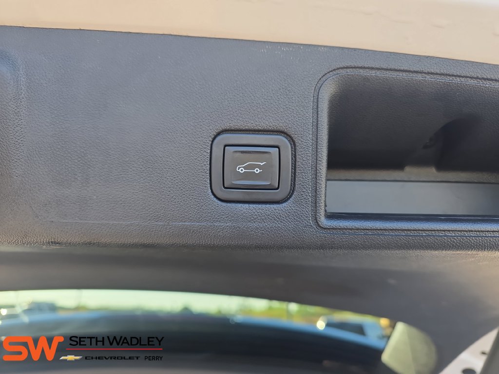 Used 2024 GMC Terrain Denali AWD/4WD image 14