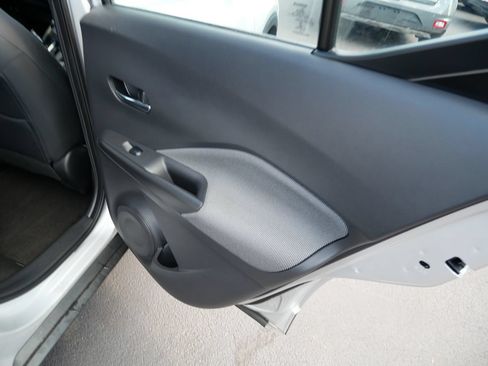 Used 2019 Nissan Kicks SV FWD image 25
