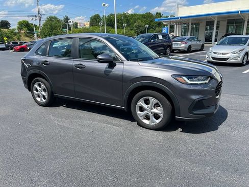 Used 2024 Honda HR-V LX image 2