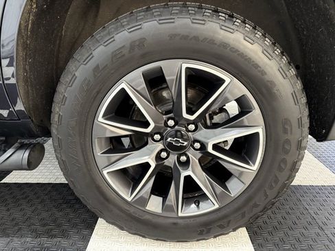 Used 2022 Chevrolet Tahoe Z71 w/ Luxury Package image 13