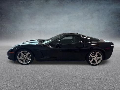 Used 2005 Chevrolet Corvette Coupe w/ Preferred Equipment Group image 11