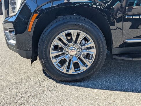 Used 2025 GMC Yukon Denali image 10