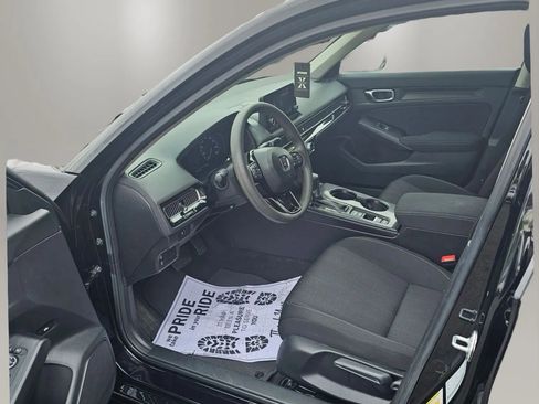 Used 2023 Honda Civic LX image 6