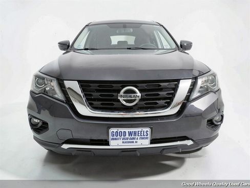 Used 2019 Nissan Pathfinder Platinum AWD/4WD image 2