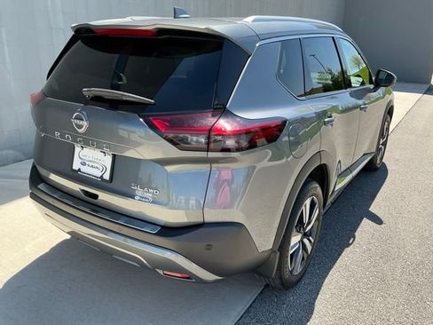 Used 2023 Nissan Rogue SL image 6