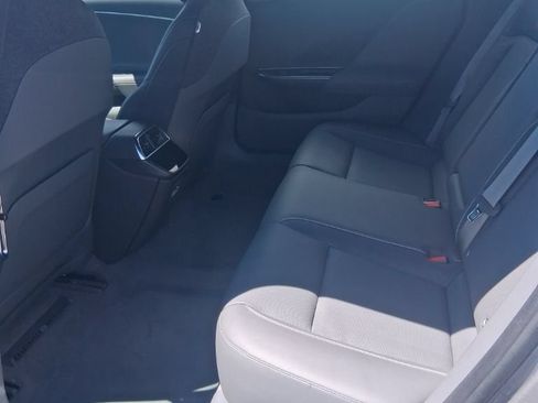 Used 2024 Lucid Air Touring AWD/4WD image 8