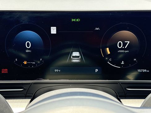 Used 2025 Hyundai Kona Limited FWD image 10