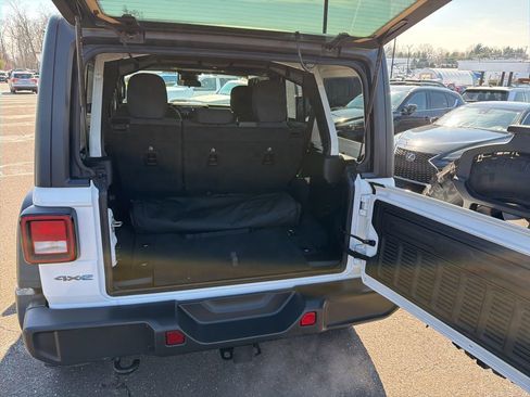 Certified 2025 Jeep Wrangler Unlimited Sport S 4xe AWD/4WD image 18