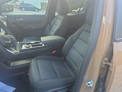 New 2027 Chevrolet Equinox LT FWD image 14