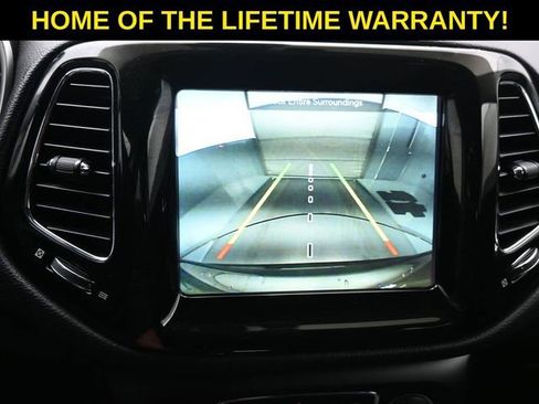 Used 2018 Jeep Compass Limited w/ Navigation Group image 21