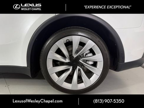 Used 2026 Tesla Model Y Long Range image 4