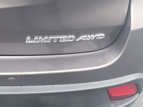 Used 2014 Toyota Highlander Limited AWD/4WD image 7