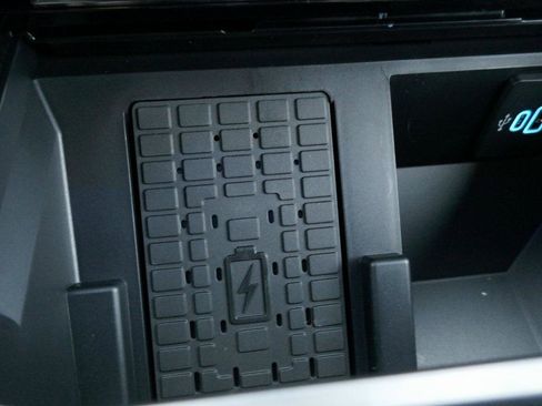 New 2026 Ford F250 Lariat image 24