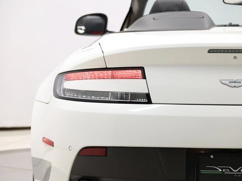 Used 2016 Aston Martin V8 Vantage GT RWD image 46