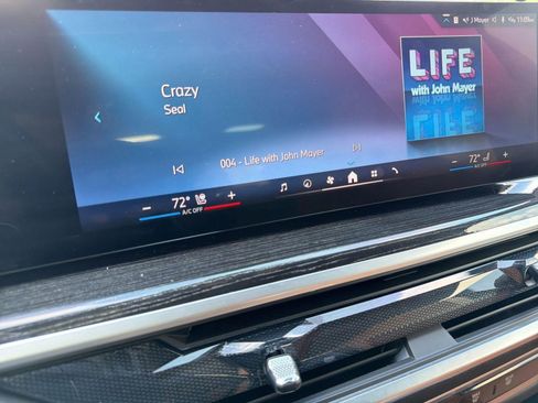 Used 2025 BMW X7 xDrive40i w/ M Sport Package image 22