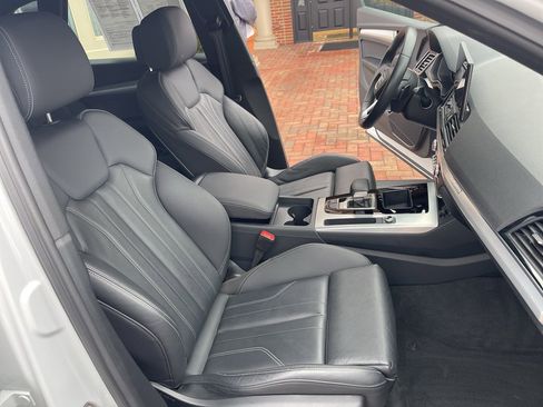 Used 2025 Audi Q5 2.0T Premium image 30