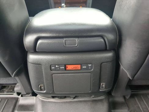 Used 2020 Nissan Armada SL w/ Premium Package image 18