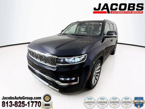 Used 2023 Jeep Grand Wagoneer L Series II w/ Flexible Seating Group AWD/4WD image 1