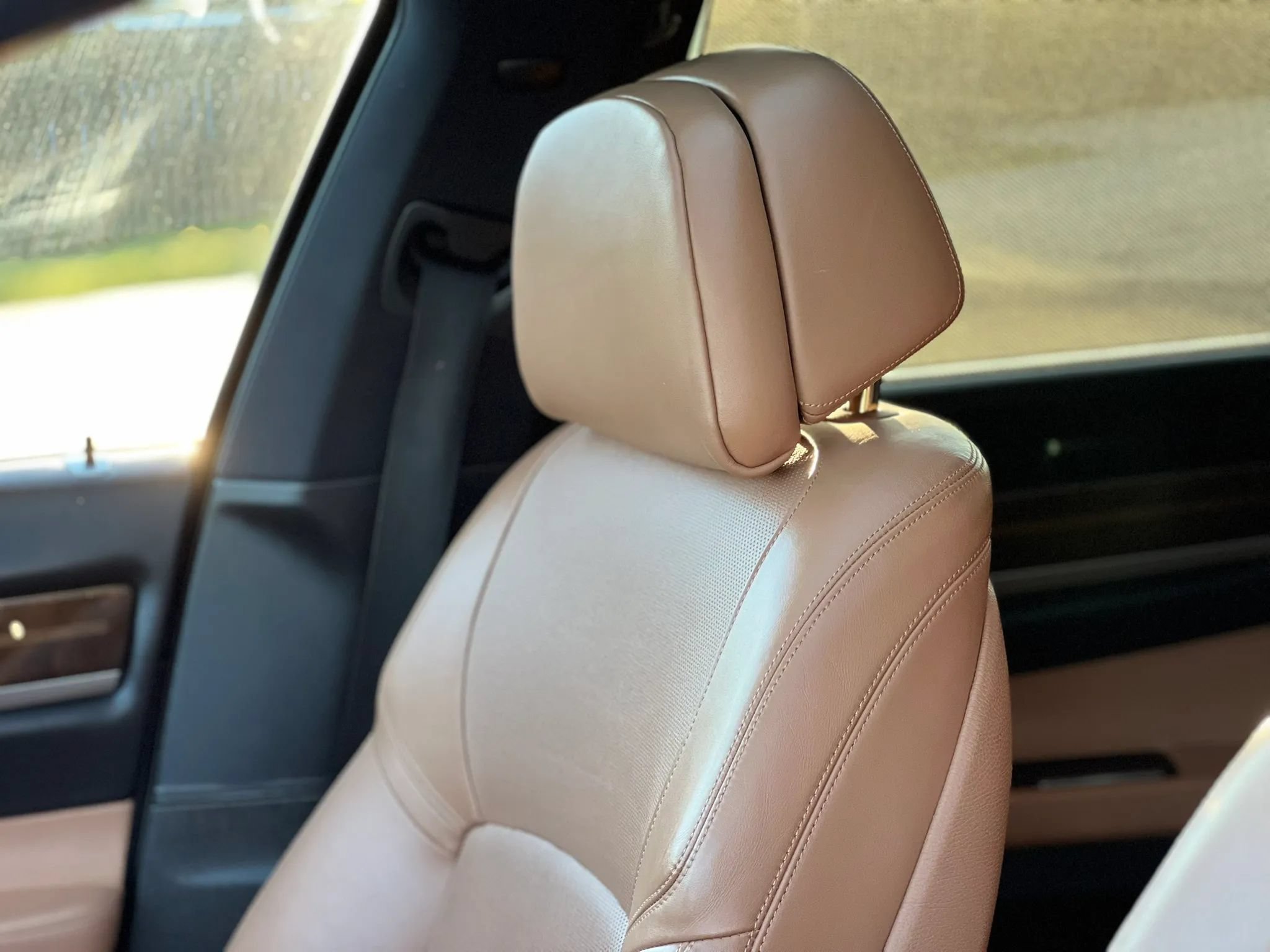 Used 2013 BMW 750Li xDrive w/ Executive Pkg AWD/4WD image 35