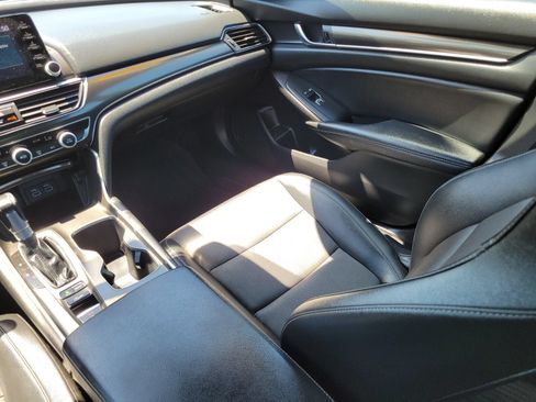 Used 2021 Honda Accord Sport image 16