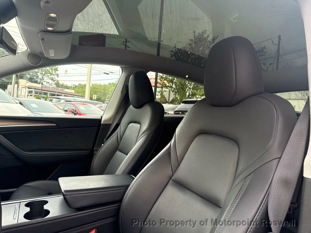 Used 2024 Tesla Model Y 2WD image 11