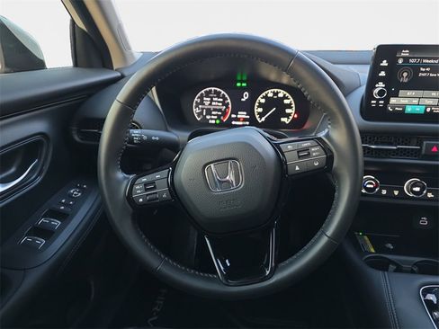 Certified 2024 Honda HR-V EX-L image 11