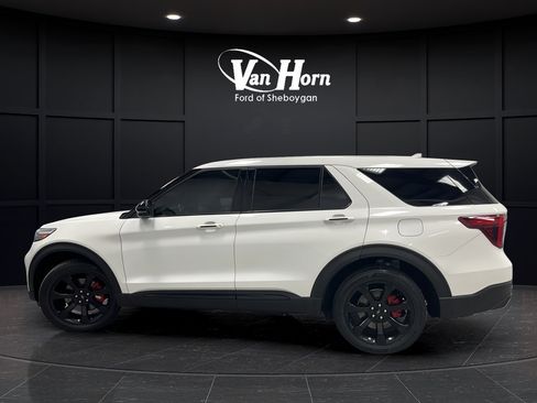 Used 2022 Ford Explorer ST w/ Equipment Group 401A AWD/4WD image 4