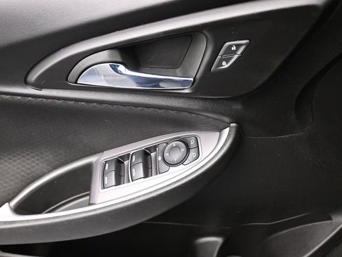 Used 2023 Chevrolet Malibu LT FWD image 15