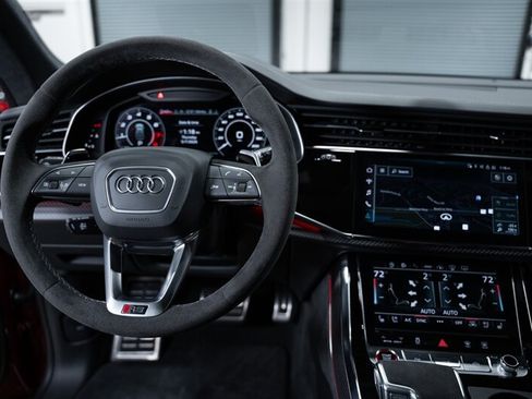Used 2024 Audi RS Q8 AWD/4WD image 23