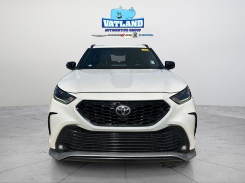 Used 2021 Toyota Highlander XSE image 8