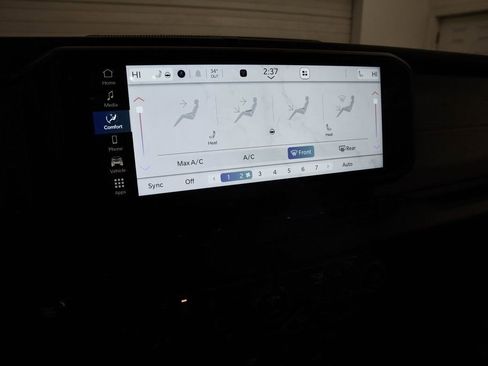 Used 2024 Jeep Wrangler Unlimited image 20